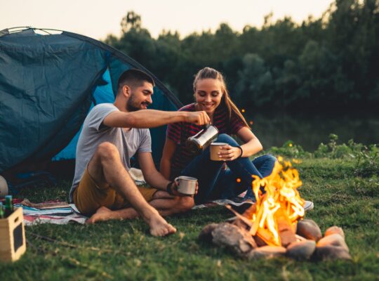 Zeltplatz mit Lagerfeuer und Kaffee | Petroleum Heizung Camping